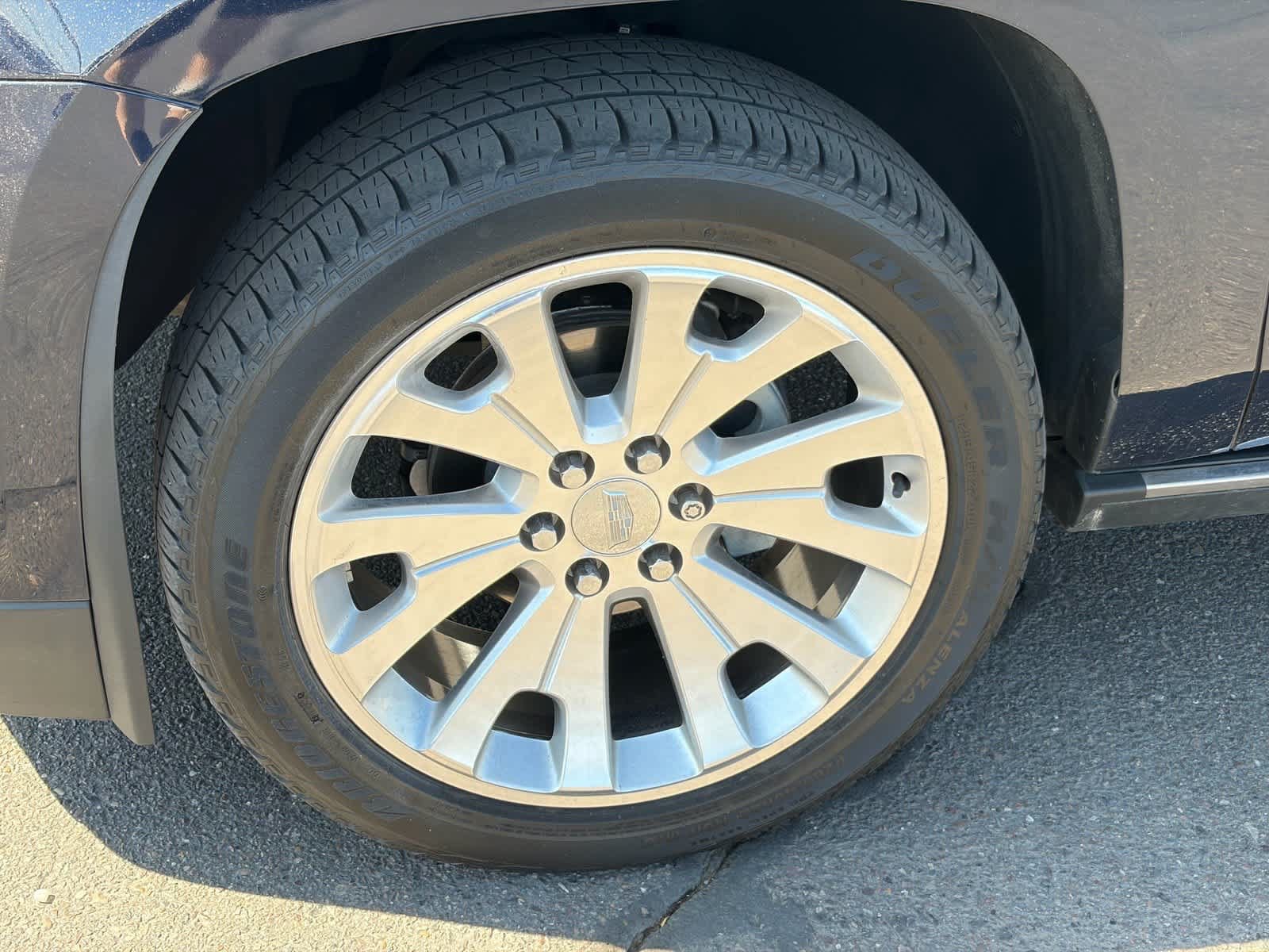 Used 2018 Cadillac Escalade Premium Luxury AWD/4WD image 7