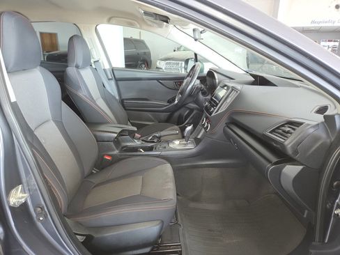 Used 2022 Subaru Crosstrek 2.0i Premium AWD/4WD image 25
