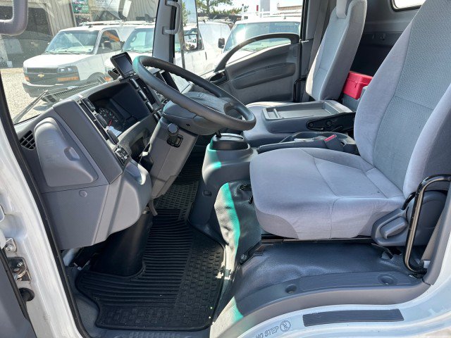 Used 2016 Isuzu NPR RWD image 16