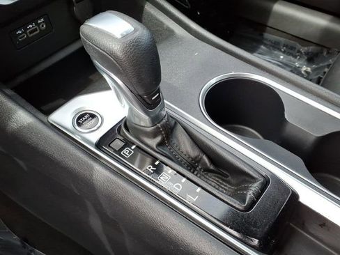 Used 2022 Nissan Altima 2.5 SV FWD image 18