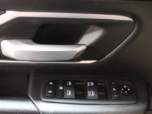 Used 2019 RAM 1500 Big Horn AWD/4WD image 15