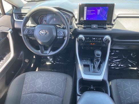 Used 2024 Toyota RAV4 XLE FWD image 12