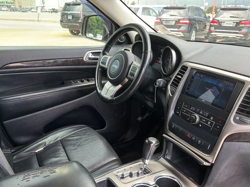 Used 2011 Jeep Grand Cherokee Laredo AWD/4WD image 77