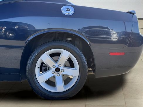 Used 2011 Dodge Challenger R/T w/ Sound Group II image 37