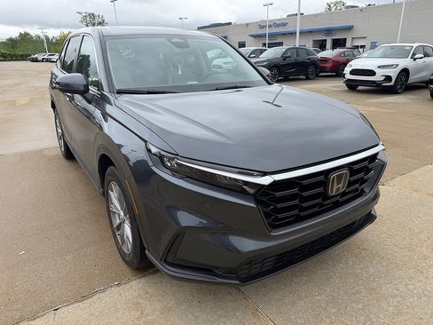 Used 2023 Honda CR-V EX image 2