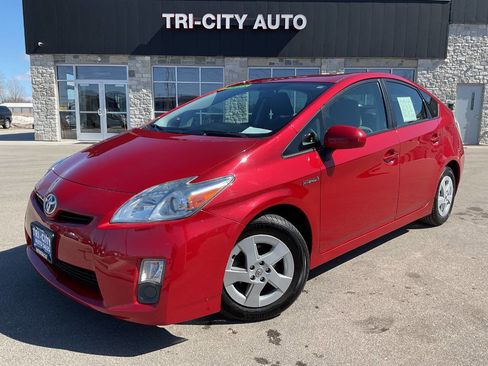 Used 2011 Toyota Prius Three image 1