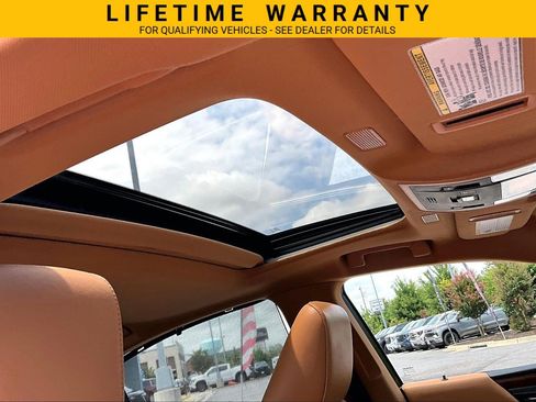 Used 2024 Lexus ES 300h Ultra Luxury w/ Accessory Package (Z2) FWD image 18