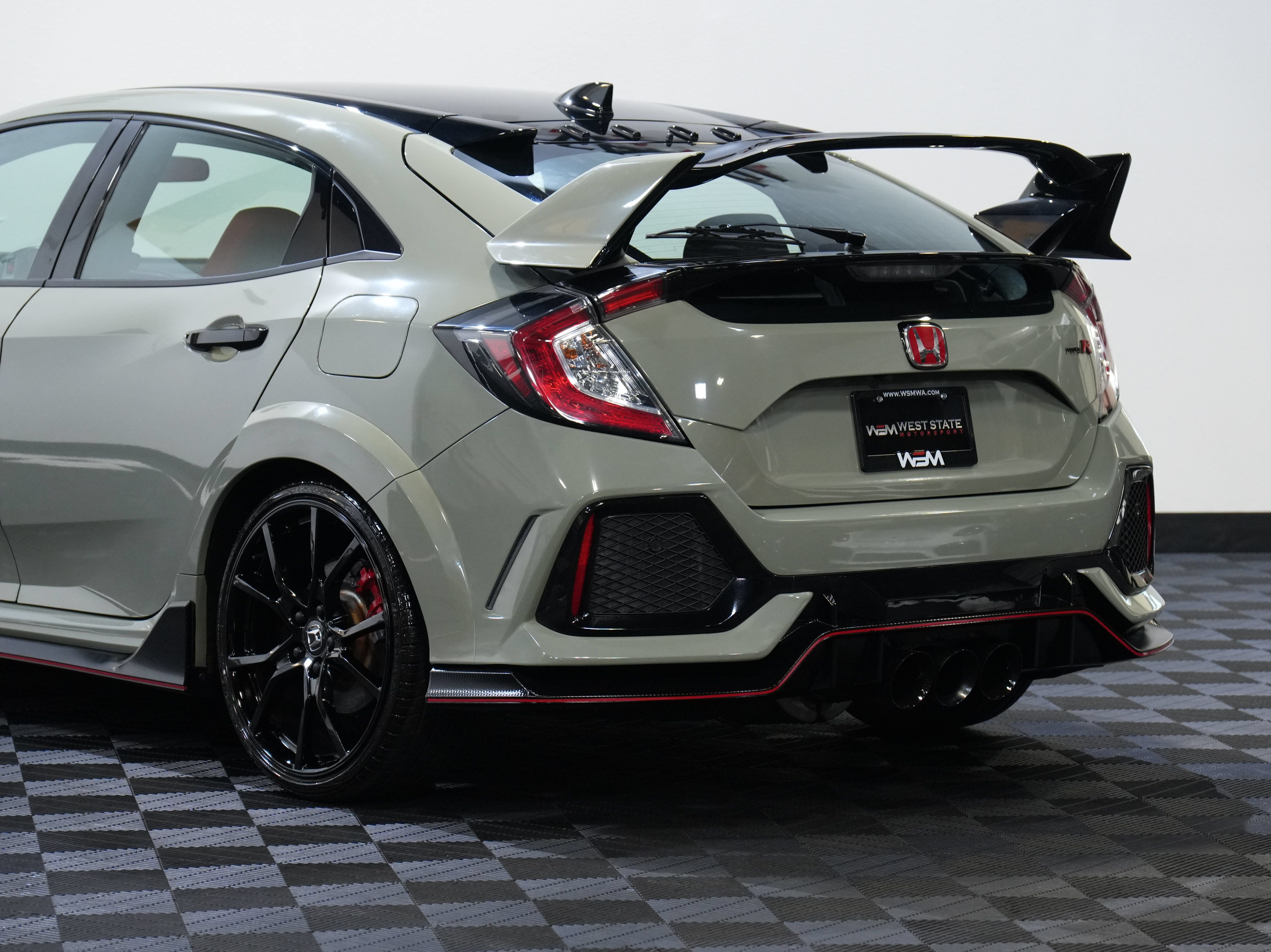 Used 2018 Honda Civic Type R image 14