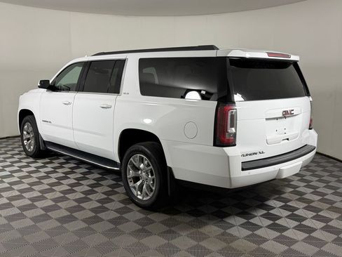 Used 2020 GMC Yukon XL SLE w/ SLE Value Package AWD/4WD image 8