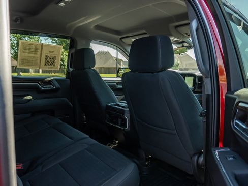 Used 2024 GMC Sierra 1500 Elevation AWD/4WD image 17