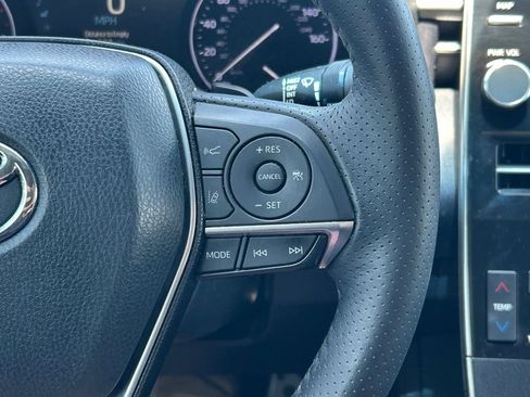 Used 2019 Toyota Avalon XSE FWD image 35