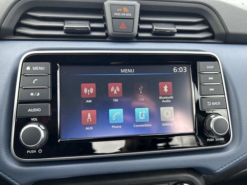 Used 2025 Nissan Versa SV w/ Trunk Package image 27