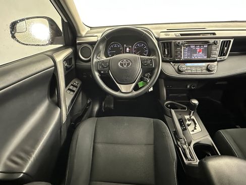 Used 2016 Toyota RAV4 XLE AWD/4WD image 22