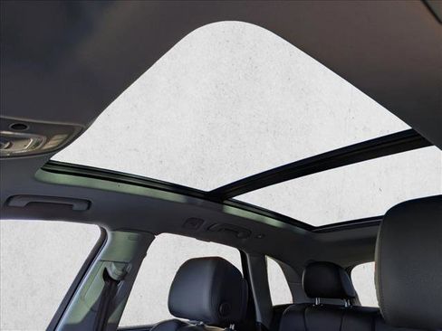 Used 2018 Audi Q5 2.0T Premium Plus w/ Premium Plus Package image 14