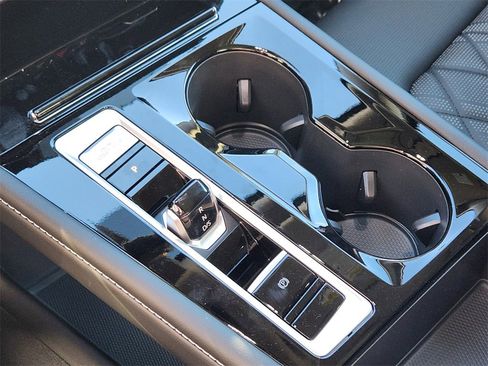 New 2026 Volkswagen Atlas SEL Premium R-Line image 18