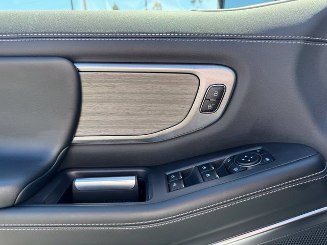 Used 2025 Ford Expedition Platinum AWD/4WD image 70