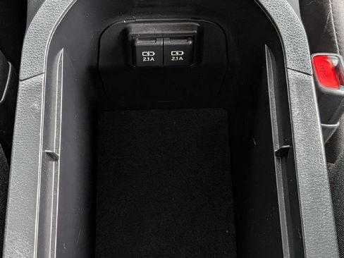 Used 2020 Toyota RAV4 XLE w/ Convenience Package AWD/4WD image 21