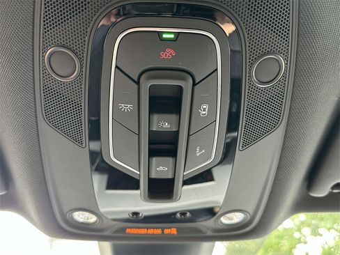 Used 2021 Audi Q5 e Prestige image 14