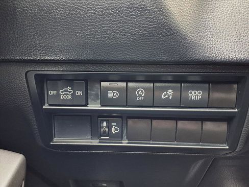 Used 2022 Toyota Tundra SR5 image 10