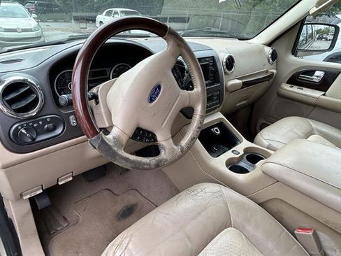 Used 2006 Ford Expedition Limited image 7