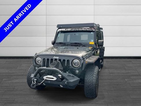 Used 2014 Jeep Wrangler Unlimited Rubicon w/ Dual Top Group AWD/4WD image 5