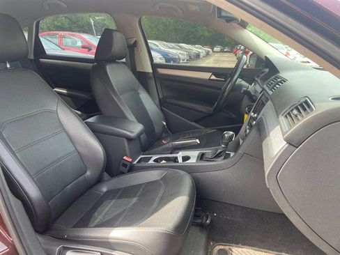 Used 2013 Volkswagen Passat 2.5 SE FWD image 12