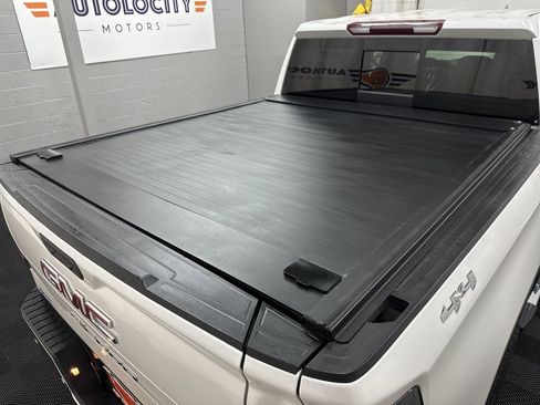 Used 2019 GMC Sierra 1500 SLT w/ SLT Premium Package image 11