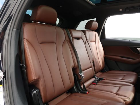 Used 2018 Audi Q7 3.0T Prestige image 51