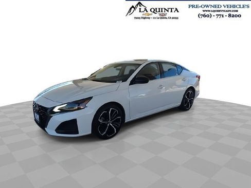 Used 2023 Nissan Altima 2.5 SR image 4