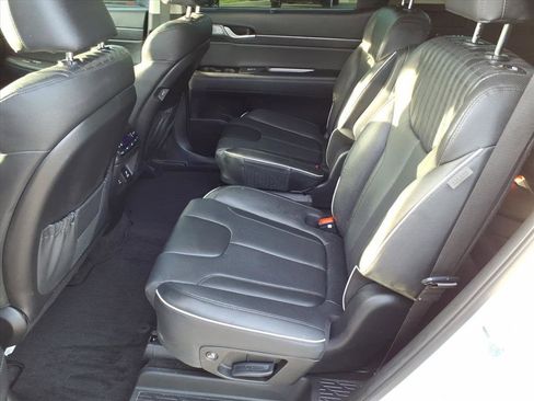 Used 2024 Hyundai Palisade Limited image 7
