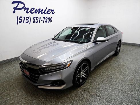 Used 2022 Honda Accord Touring image 1