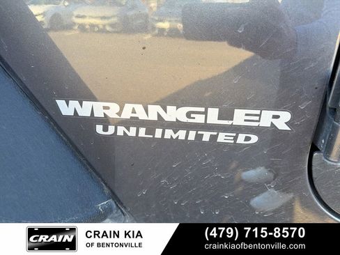 Used 2014 Jeep Wrangler Unlimited Rubicon w/ Connectivity Group image 14