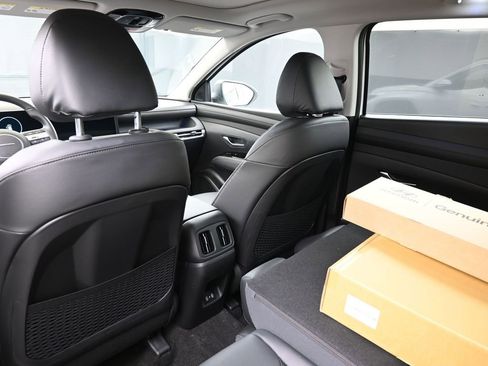 New 2026 Hyundai Tucson Limited image 19