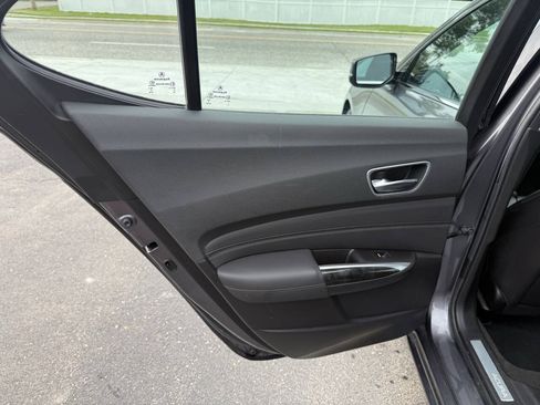Used 2020 Acura TLX FWD image 15