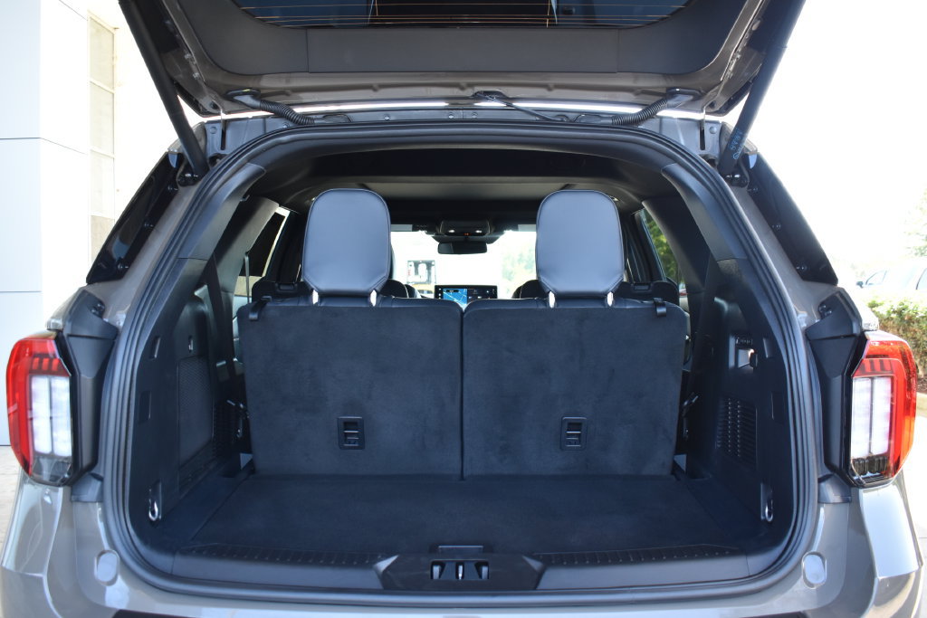Used 2026 Ford Explorer ST w/ Sun And Sound Package AWD/4WD image 11