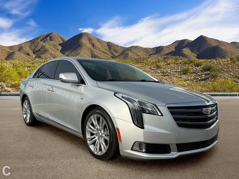 Used 2018 Cadillac XTS Luxury AWD/4WD image 5