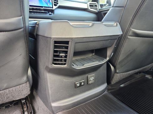 Used 2024 Toyota Tundra Limited image 18