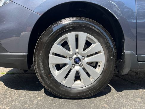 Used 2015 Subaru Outback 2.5i Premium w/ Popular Package #1 AWD/4WD image 10