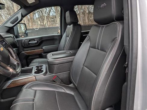 Used 2022 Chevrolet Silverado 3500 High Country w/ Z71 Off-Road Package image 30