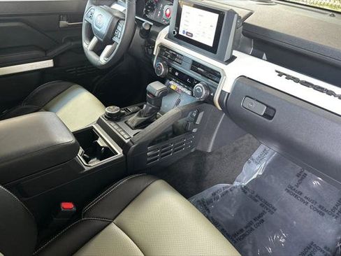 Certified 2024 Toyota Tacoma TRD Off-Road image 18