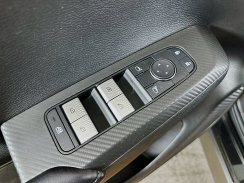 Used 2023 Mitsubishi Outlander ES AWD/4WD image 22