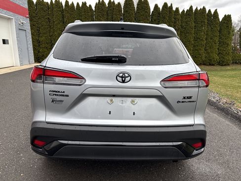 Certified 2025 Toyota Corolla Cross XSE w/ Convenience Package image 4