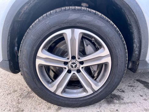 Used 2022 Mercedes-Benz GLC 300 4MATIC image 10