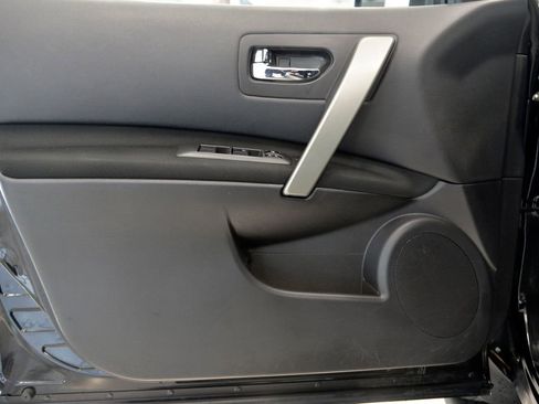 Used 2012 Nissan Rogue SV AWD/4WD image 14