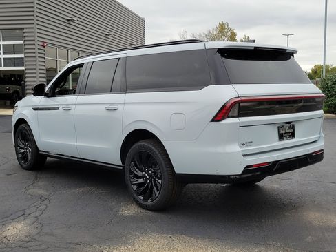 New 2025 Lincoln Navigator L Reserve image 6
