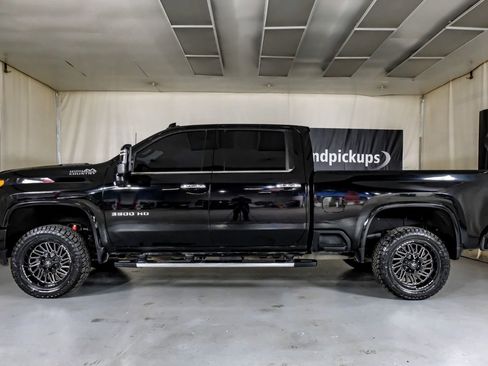 Used 2022 Chevrolet Silverado 3500 High Country w/ Z71 Off-Road Package image 12