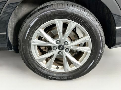 Used 2025 Audi Q3 2.0T Premium AWD/4WD image 11