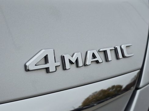 Used 2020 Mercedes-Benz C 300 4MATIC Sedan image 12