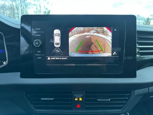 Used 2025 Volkswagen Jetta S image 30