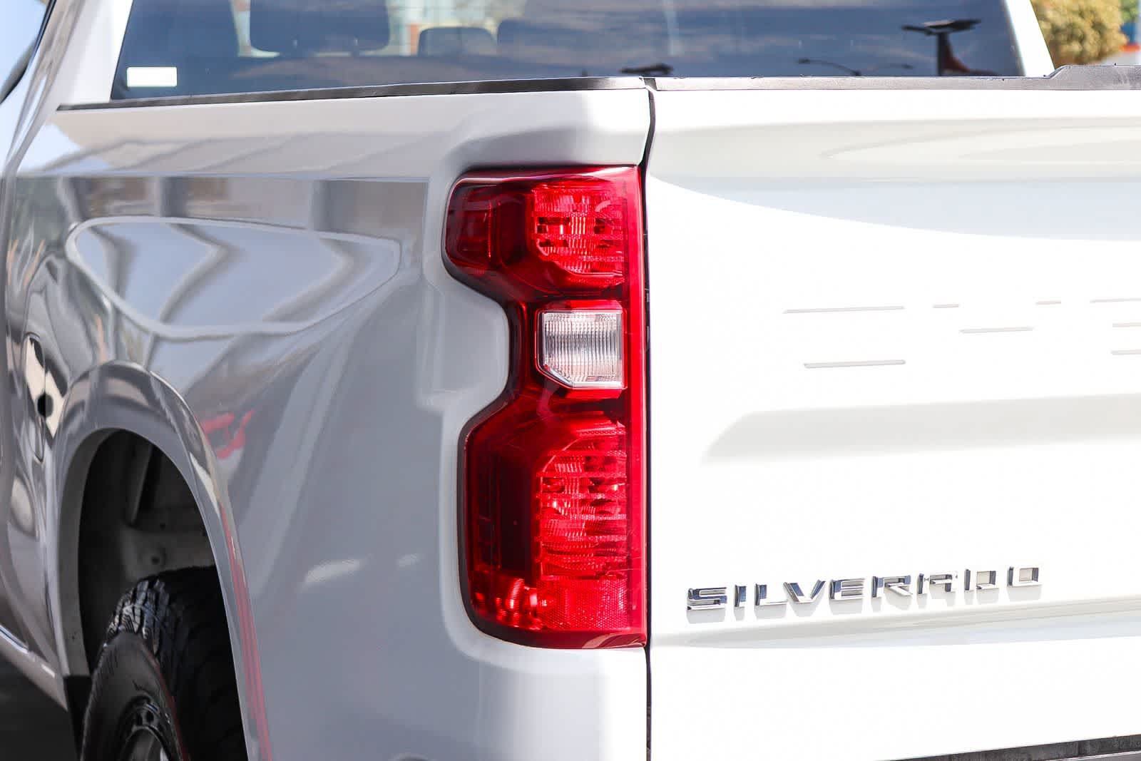 Used 2025 Chevrolet Silverado 1500 LT RWD image 6